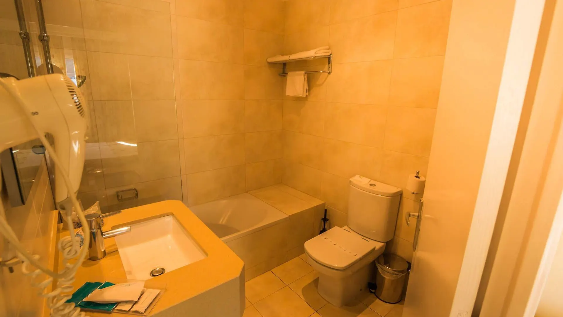 Florida Hotel Tossa de Mar 3*,  Spain